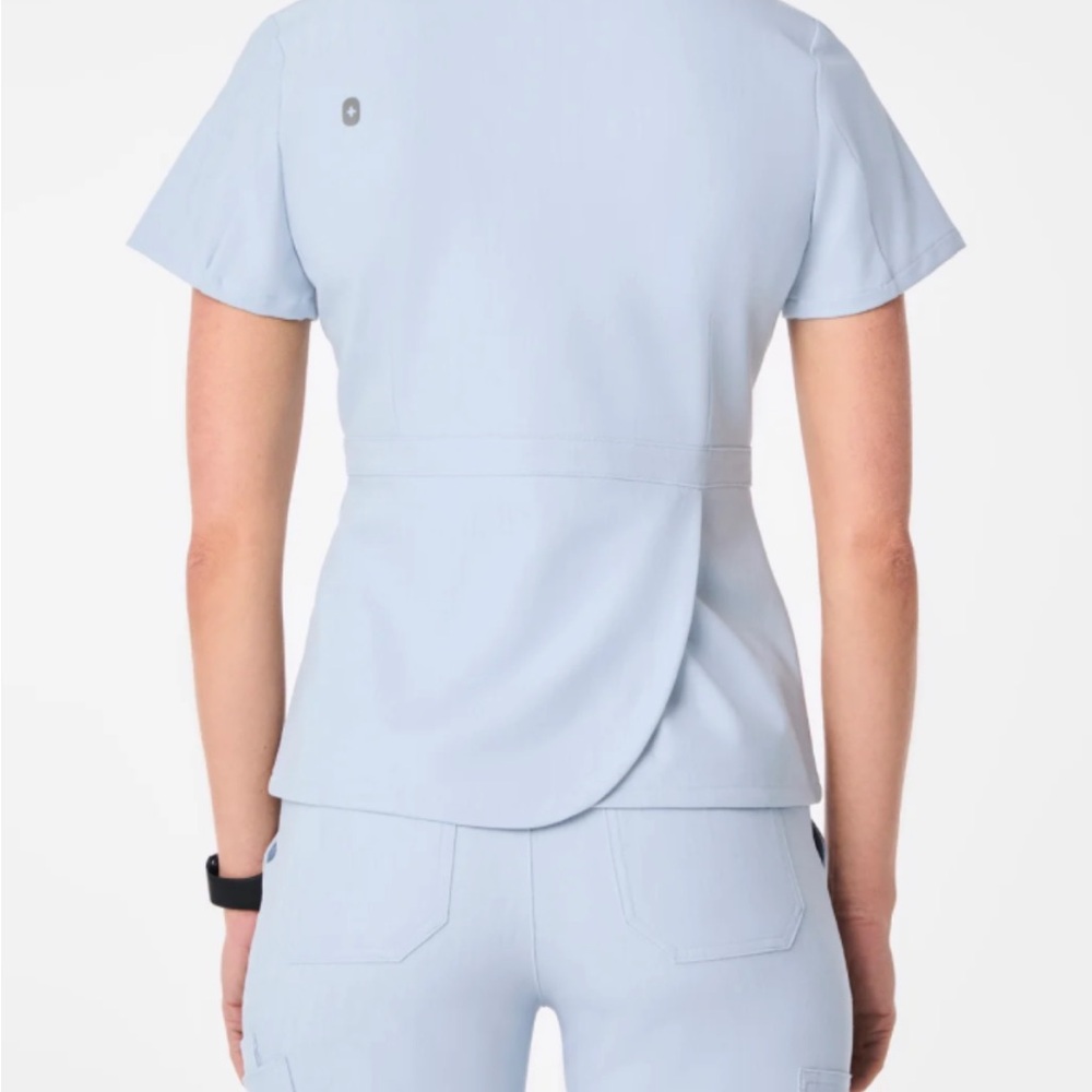 Figs Adra Slim V-Neck Scrub Top - Picture 6 of 12